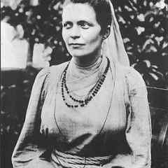 Sister Nivedita height profile photo