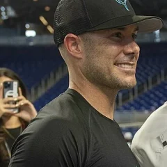 Skip Schumaker height profile photo