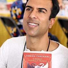 Soman Chainani height profile photo