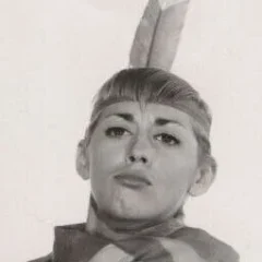Sondra Lee height profile photo