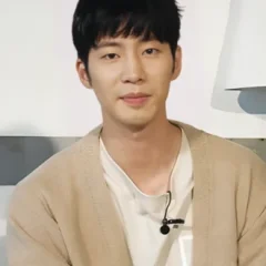 Song Jae-rim height profile photo