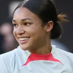 Sophia Wilson height profile photo