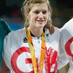 Sophie Hahn height profile photo