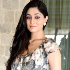 Soumya Seth height profile photo