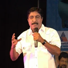 Sreenivasan height profile photo