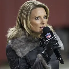 Stacey Dales height profile photo