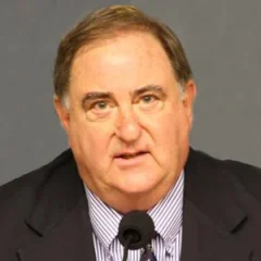 Stefan Halper height profile photo