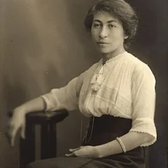 Ștefania Mărăcineanu height profile photo