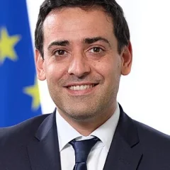 Stéphane Séjourné height profile photo