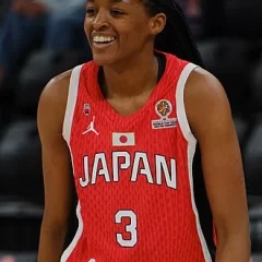 Stephanie Mawuli height profile photo