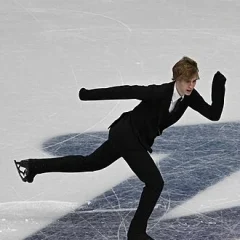 Stephen Gogolev height profile photo