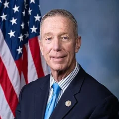 Stephen Lynch (politician) height profile photo