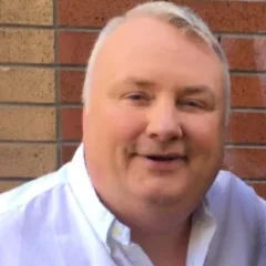 Stephen Nolan height profile photo