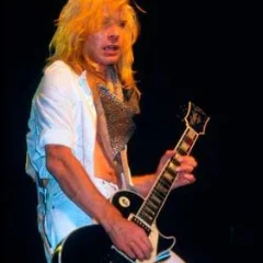 Steve Clark height profile photo