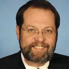 Steve LaTourette height profile photo