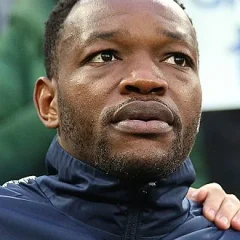 Steve Mandanda height profile photo