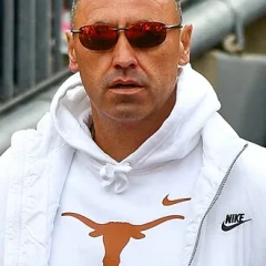 Steve Sarkisian height profile photo
