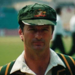 Steve Waugh height profile photo