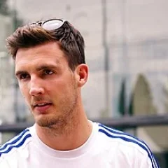 Steven Finn height profile photo
