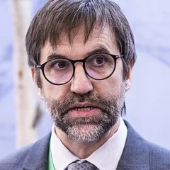 Steven Guilbeault height profile photo
