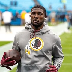 Steven Sims height profile photo