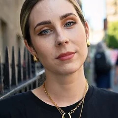 Stevie Martin height profile photo