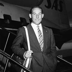 Stirling Moss height profile photo