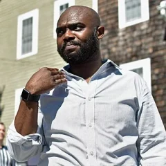 Stokely Hathaway height profile photo