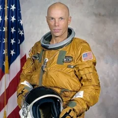 Story Musgrave height profile photo