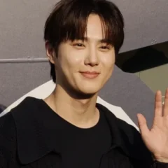 Suho height profile photo