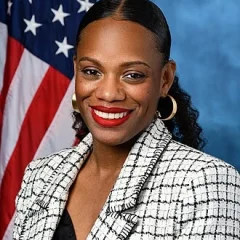 Summer Lee height profile photo