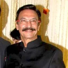 Suresh Oberoi height profile photo