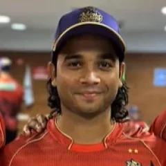 Suyash Sharma height profile photo