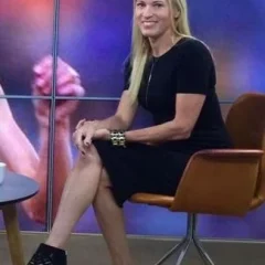 Suzy Favor Hamilton height profile photo