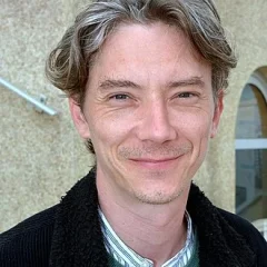 Swann Arlaud height profile photo