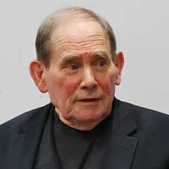 Sydney Brenner height profile photo