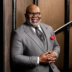 T. D. Jakes height profile photo