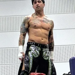 T. J. Perkins height profile photo