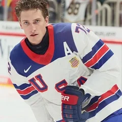 Tage Thompson height profile photo