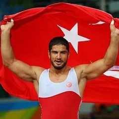 Taha Akgül height profile photo