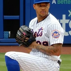 Taijuan Walker height profile photo