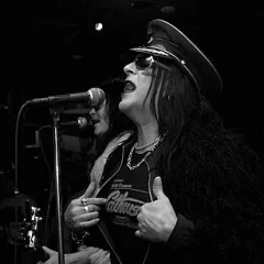 Taime Downe height profile photo