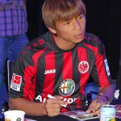 Takashi Inui height profile photo