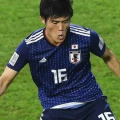 Takehiro Tomiyasu height profile photo
