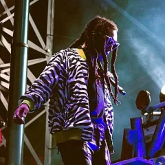 Takeoff (rapper) height profile photo