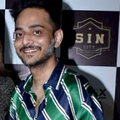 Tanishk Bagchi height profile photo