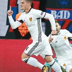 Taulant Xhaka height profile photo