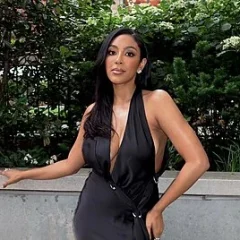 Tayshia Adams height profile photo
