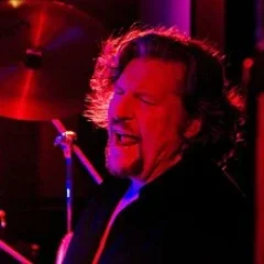 Ted McKenna height profile photo