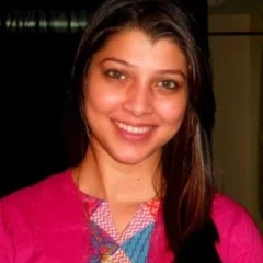Tejaswini Pandit height profile photo